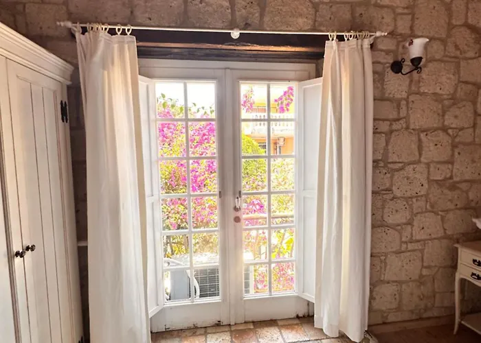 Asma Alacati ホテル Çeşme