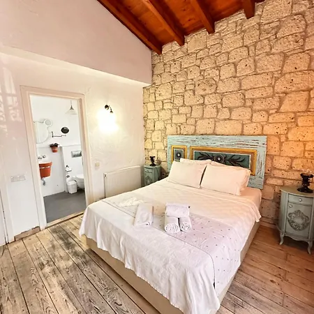 Asma Alacati Çeşme